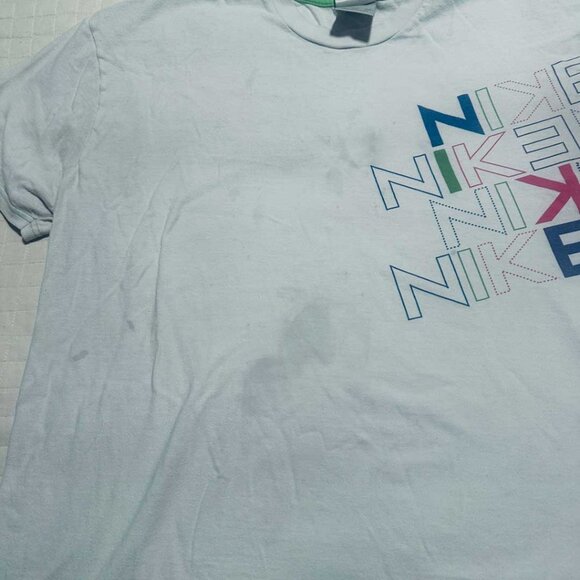 Vintage Nike Graphic Tee 2XL White Retro Typography Made in Canada - Picture 4 of 5